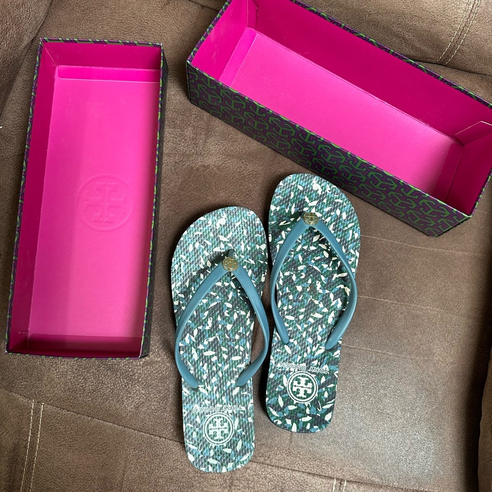Tory Burch Bluestone Confetti flip flops gently worn